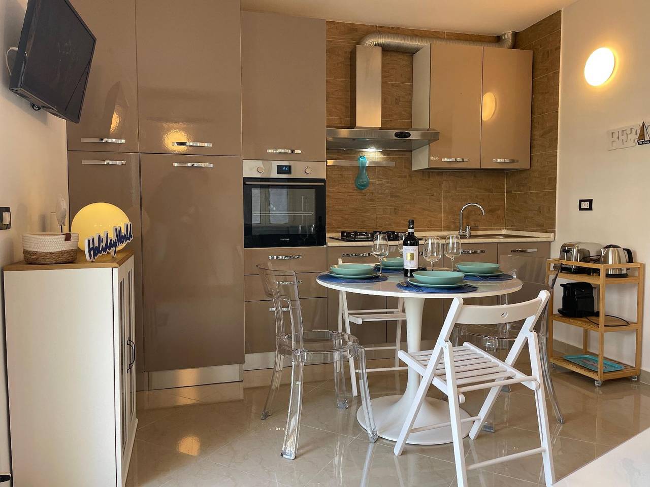 Geheel vakantieappartement, The Paradise of Via Dante by Holiday World in San Remo, Sanremo Gemeente