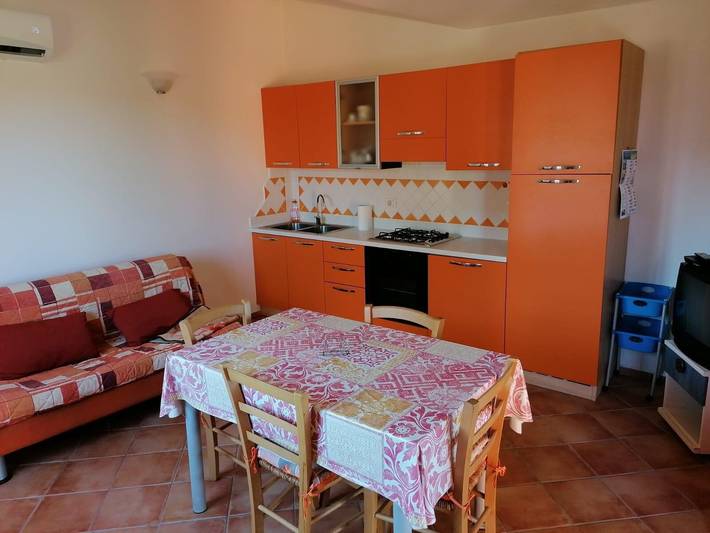 Entire apartment, Apartment 'Lu Sulianu- T2' with Private Terrace, Private Garden and Air Conditioning in Porto Ottiolu, Budoni