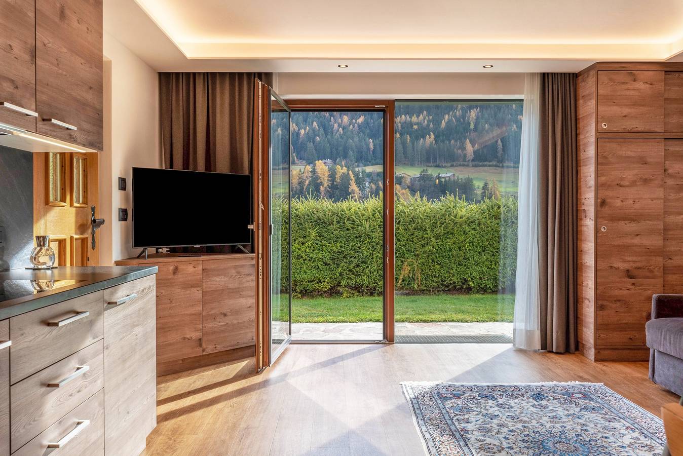 Ganze Wohnung, Ferienwohnung "Villa Erina D2" mit Bergblick, Garten und Wlan in St. Ulrich in Gröden, Dolomiti Superski