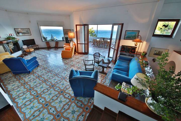 Villa with sea water swimming pool and direct access to the sea in Punta Lagno, Massa Lubrense