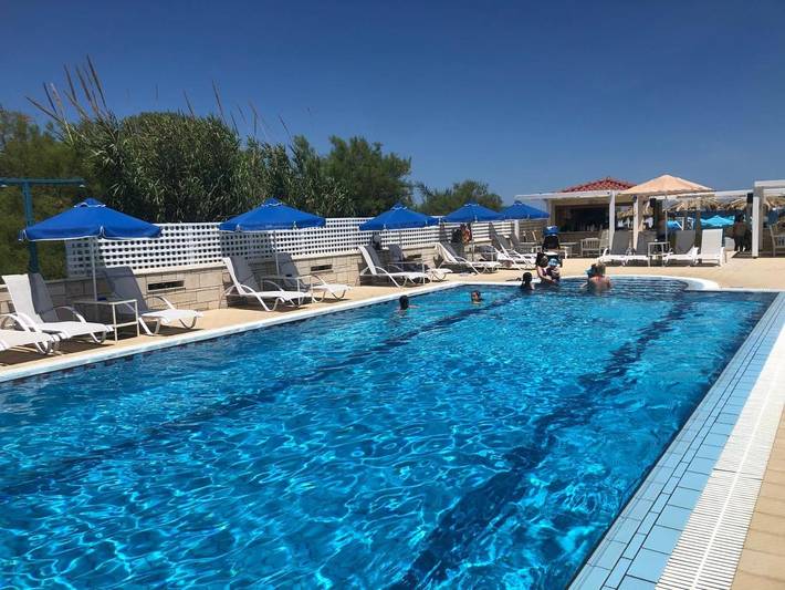 Gîte pour 3 personnes, avec jardin ainsi que vue et piscine dans Amoudara - 2