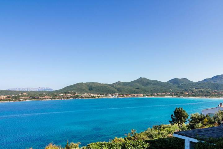 Appartamento intero, Guesthost - Dreamy Sea View with Pool in Porto Rotondo, Olbia