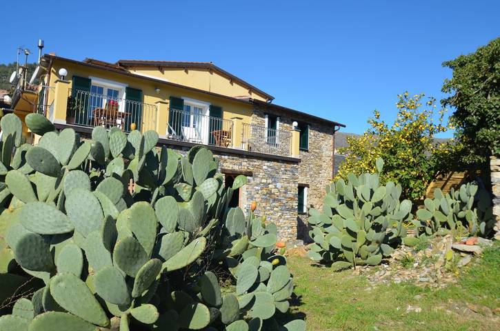 Ferienhaus für 6 Personen, mit Garten und Ausblick in Prelà - 2
