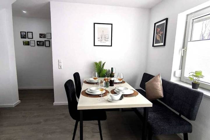 ***Familienfreundliche Ferienwohnung nahe Legoland mit Terrasse & Parkplatz *** in Legoland Deutschland, Günzburg