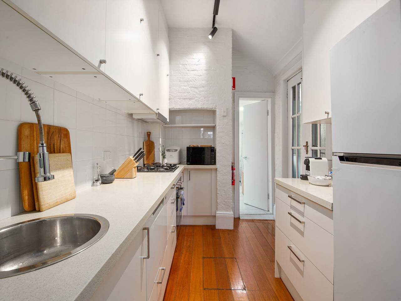 Ganze Wohnung, Stilvolles Haus mit 2 Schlafzimmern und privatem Innenhof in Redfern, Sydney