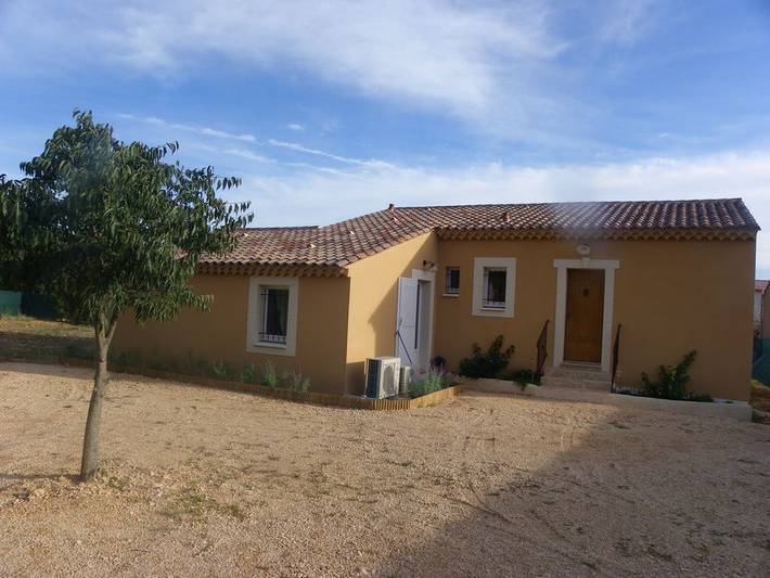 Location de vacances pour 6 personnes, avec piscine et terrasse à Saint-Saturnin-lès-Apt - 3