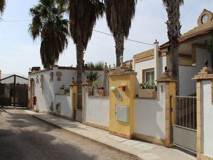 Casa rural para 4 personas, con terraza además de jardín y piscina, Se admiten mascotas en San Pedro del Pinatar - 2