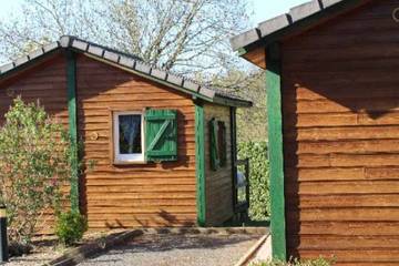 Gîte pour 4 personnes, avec terrasse et piscine, animaux acceptés à Naucelle