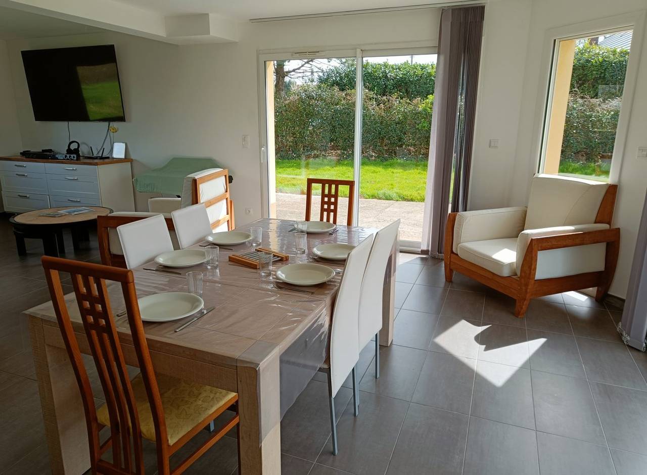 24* Maison Doux Pré 3*, à la Campagne avec grand jardin clôturé in Woignarue, Région d'Abbeville
