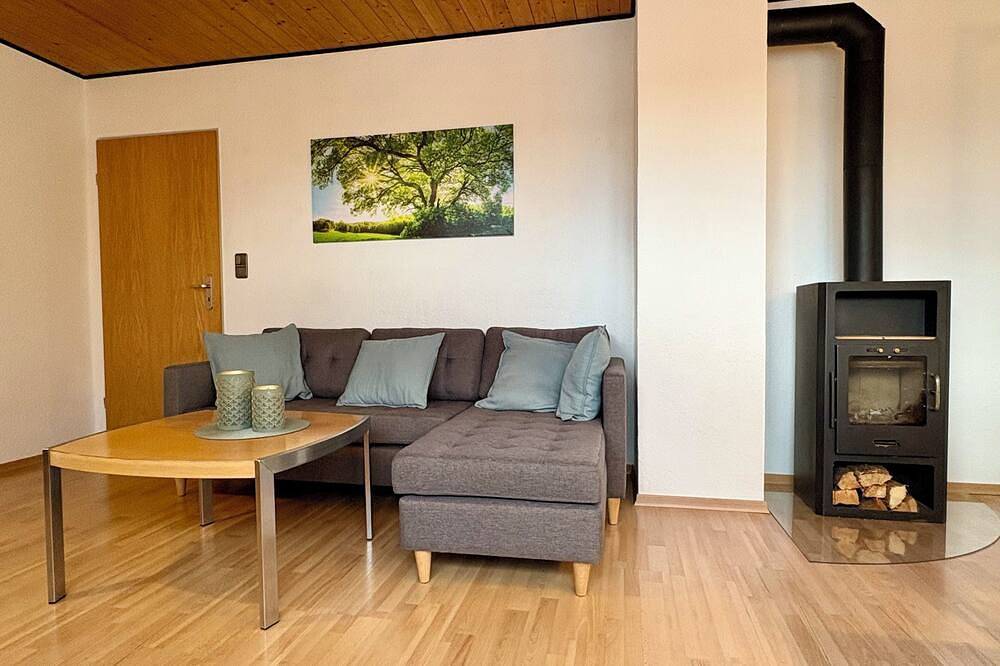 Ganze Wohnung, Naturparadies Schwarzachtal: Aktiv & entspannt für Familien, Wanderer & Angler in Neunburg vorm Wald, Naturpark Oberpfälzer Wald
