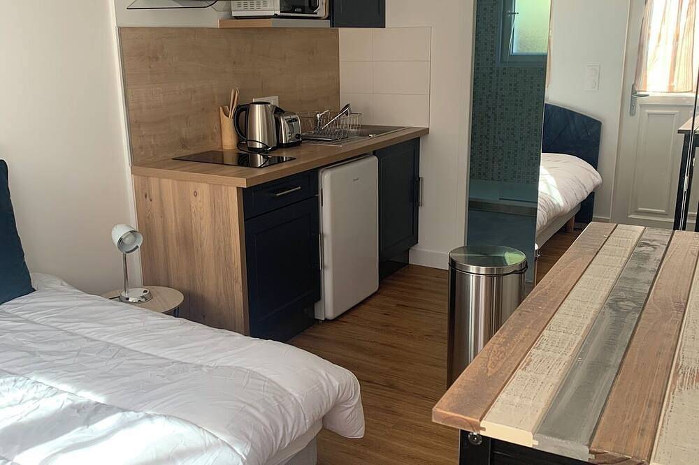 Ganze Wohnung, Studio la Voie Verte Wifi + Tv in Lorient, Côte des Mégalithes
