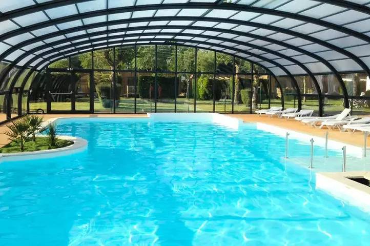 Camping voor 4 personen, met Terras en Zwembad in Calvados