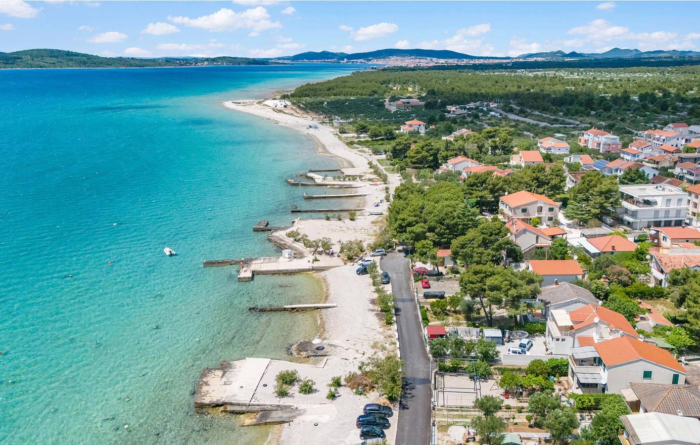 Ganze Ferienwohnung, Ferienwohnung für 4 Personen mit Terrasse in Jadrija, Šibenik-Knin