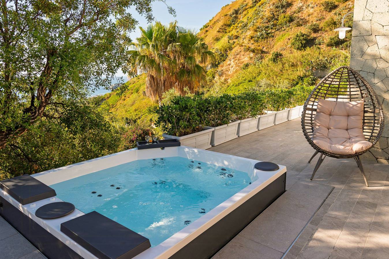 Casita con vistas a Ischia y jacuzzi in Forio, Ischia
