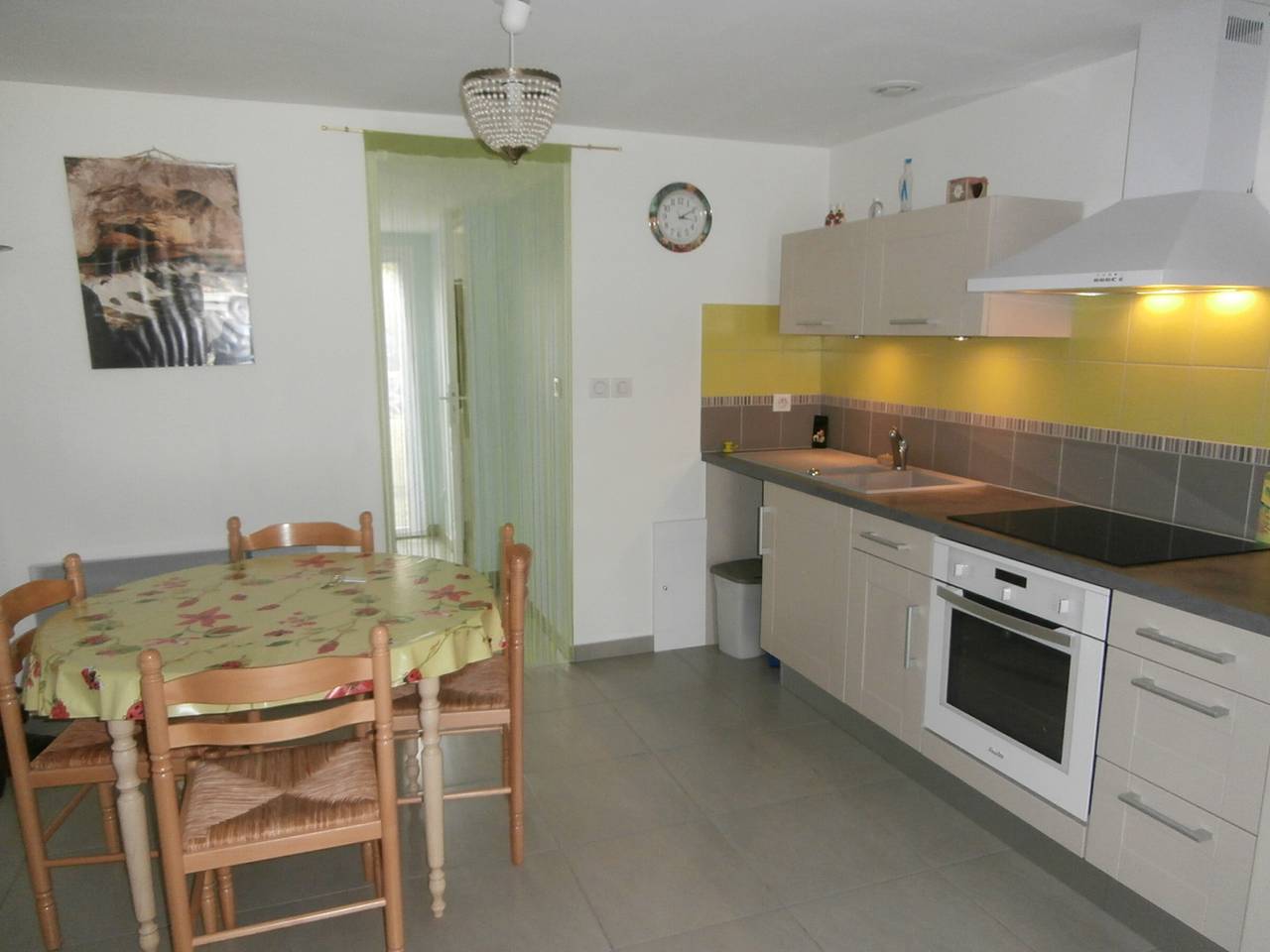 Le Barcarès - Charming 2Br Villa with Parking, Near Beach and Port in Le Barcarès, Côte d'Améthyste