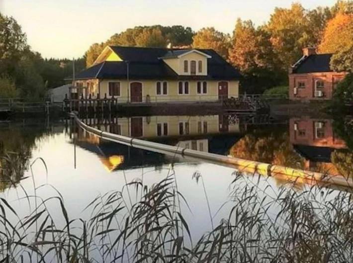 Hus för 8 Personer, med sjöutsikt i Sandviken