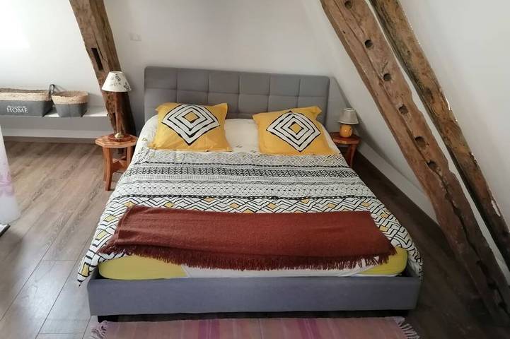 Location de vacances pour 5 personnes, avec Jardin à La Chapelle-Montligeon - 4