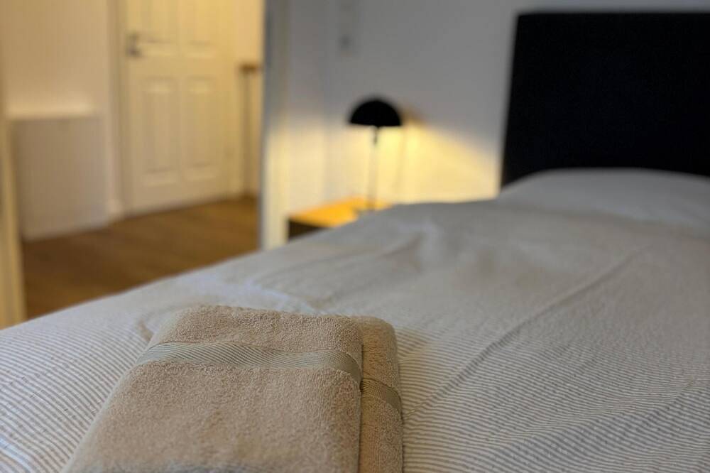 Neubau-Ferienhaus in Emden mit moderner Einrichtung für bis zu 6 Personen in Emden, Ostfriesland