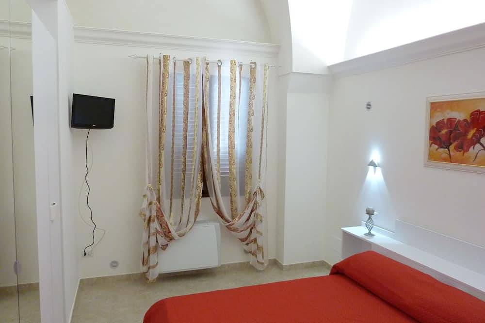 Ferienhaus in der Nähe von Lecce - Salento mit sternförmigen Elementen in Lizzanello, Lecce Provinz