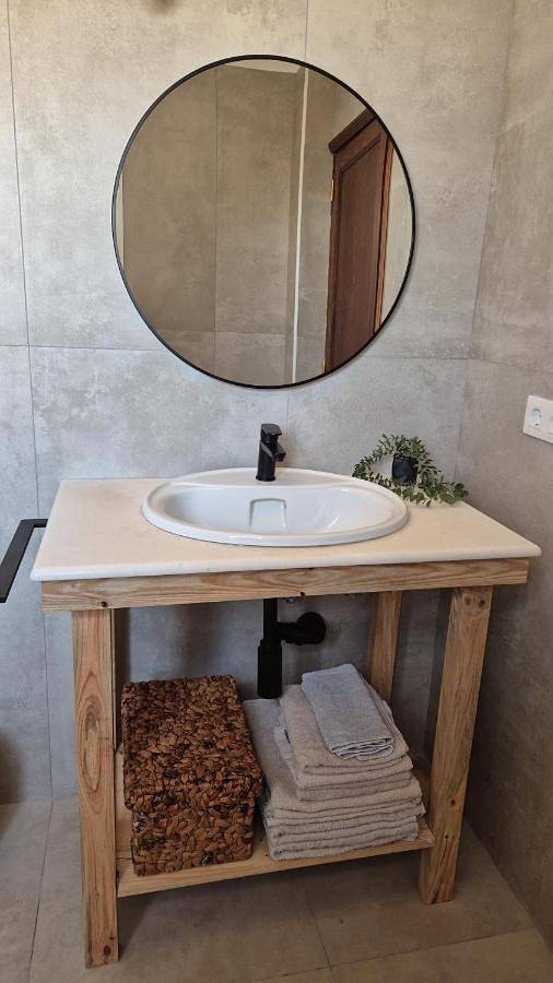 Gîte pour 4 personnes, avec piscine et terrasse dans Tetir - 4