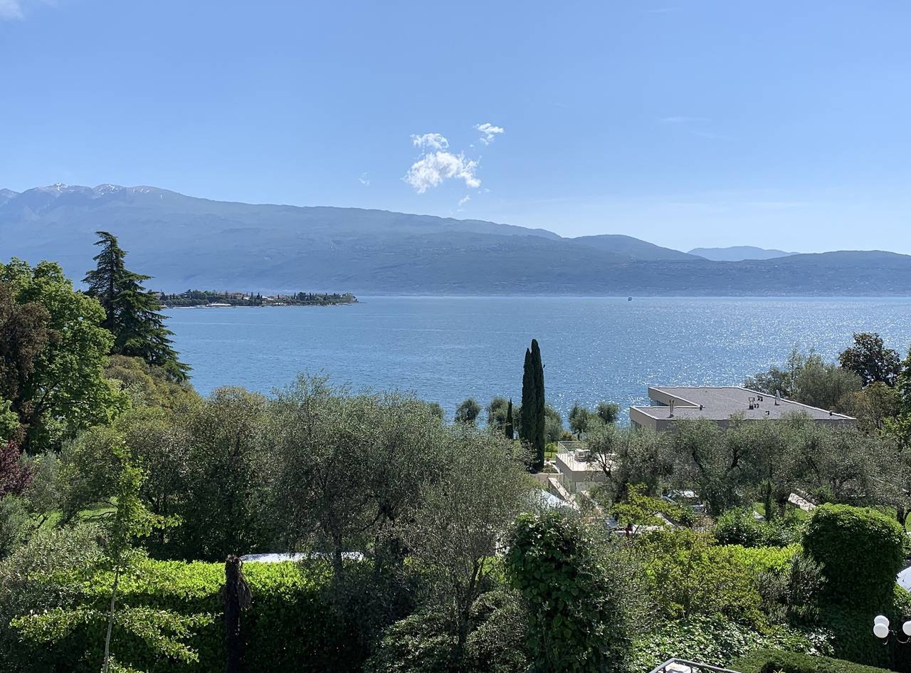 Appartamento intero, Appartamento 'Margherita' con piscina condivisa, Wi-Fi e aria condizionata in Maderno, Toscolano-Maderno