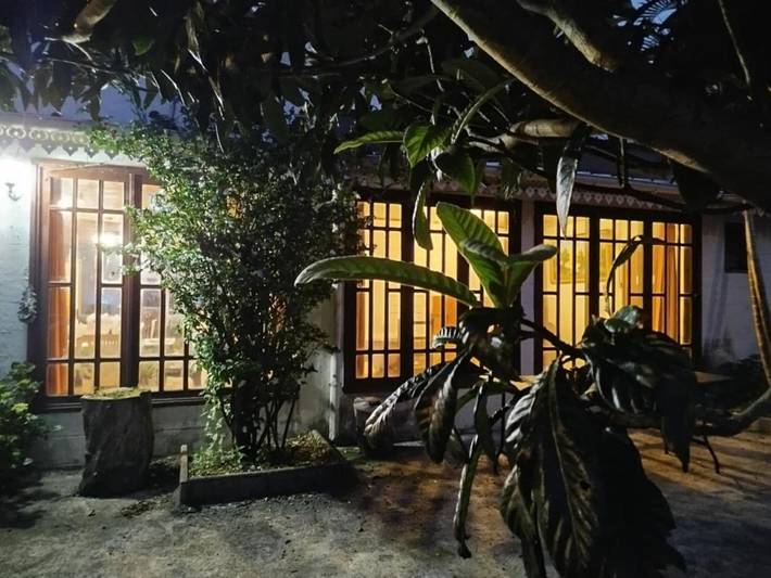 Hôtel pour 5 personnes, avec terrasse et jardin dans La Mare à Joncs - 4