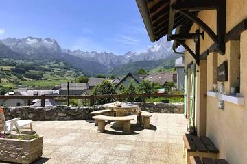 Location de vacances pour 4 personnes, avec terrasse à Lescun