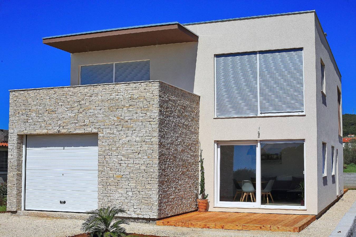 Ganze Ferienwohnung, Große Wohnung in Bibinje mit Möblierter Terrasse in Bibinje, Zadar