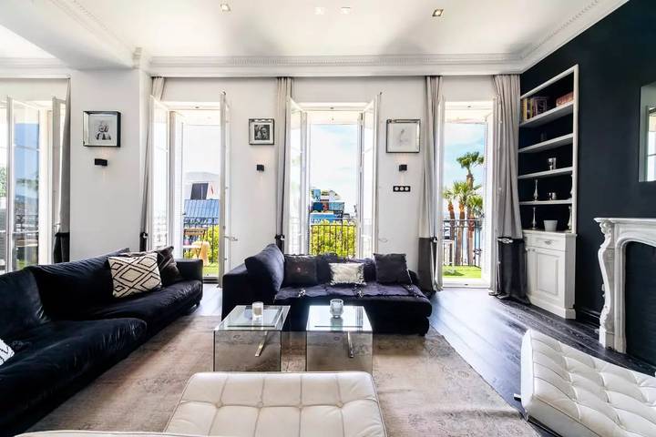 Gîte pour 6 personnes, avec vue et balcon dans Office de Tourisme de Cannes - 2