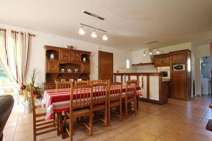 Gîte pour 8 personnes, avec jardin à Sare - 2
