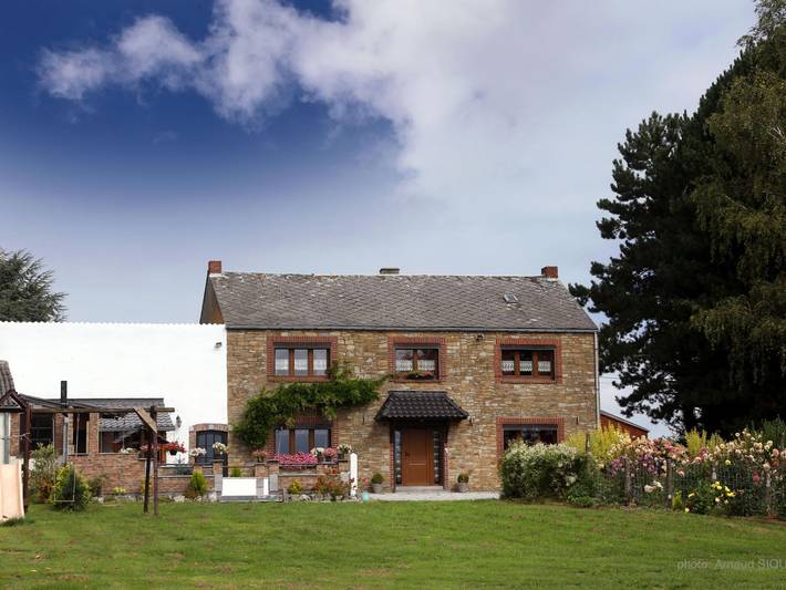 Location de vacances pour 9 personnes, avec Jardin à Mettet