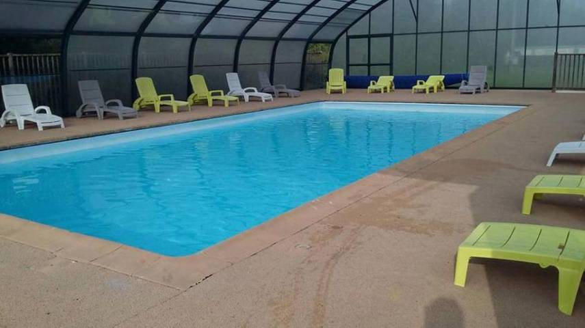 Gîte pour 2 personnes, avec terrasse ainsi que jardin et piscine, animaux acceptés à Gamaches