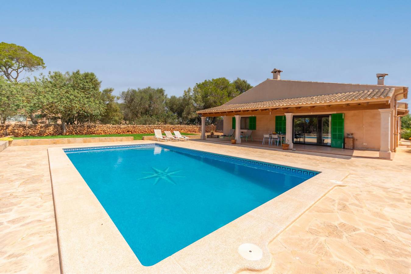 Els Garrovers - Villa con piscina privada y Wifi gratis en Ses Salines in Ses Salines, Mallorca Sur