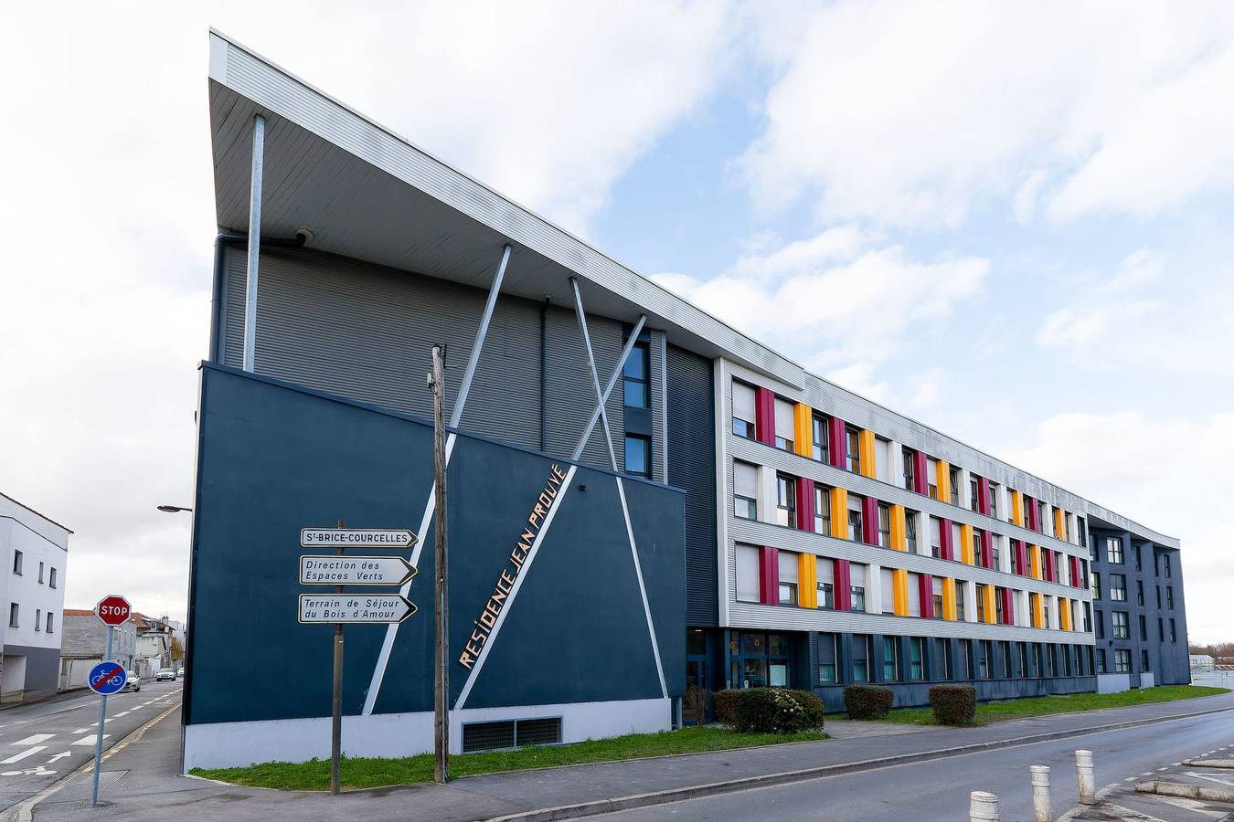 Studio entier, Le Lokup - Wifi - Proche tram in Reims, Marne