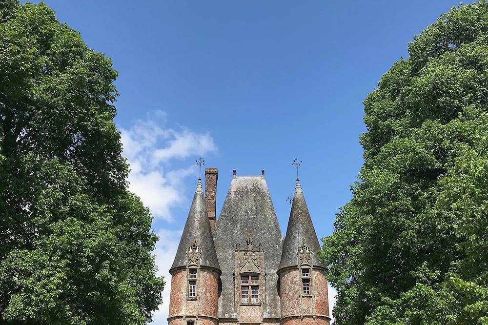 Charming cottage with astonishing view on countryside in Carrouges, Parc naturel régional Normandie-Maine