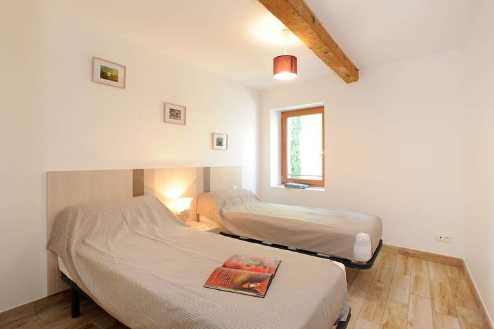 Location de vacances pour 6 personnes, avec jardin et terrasse à Montesquieu-des-Albères - 3