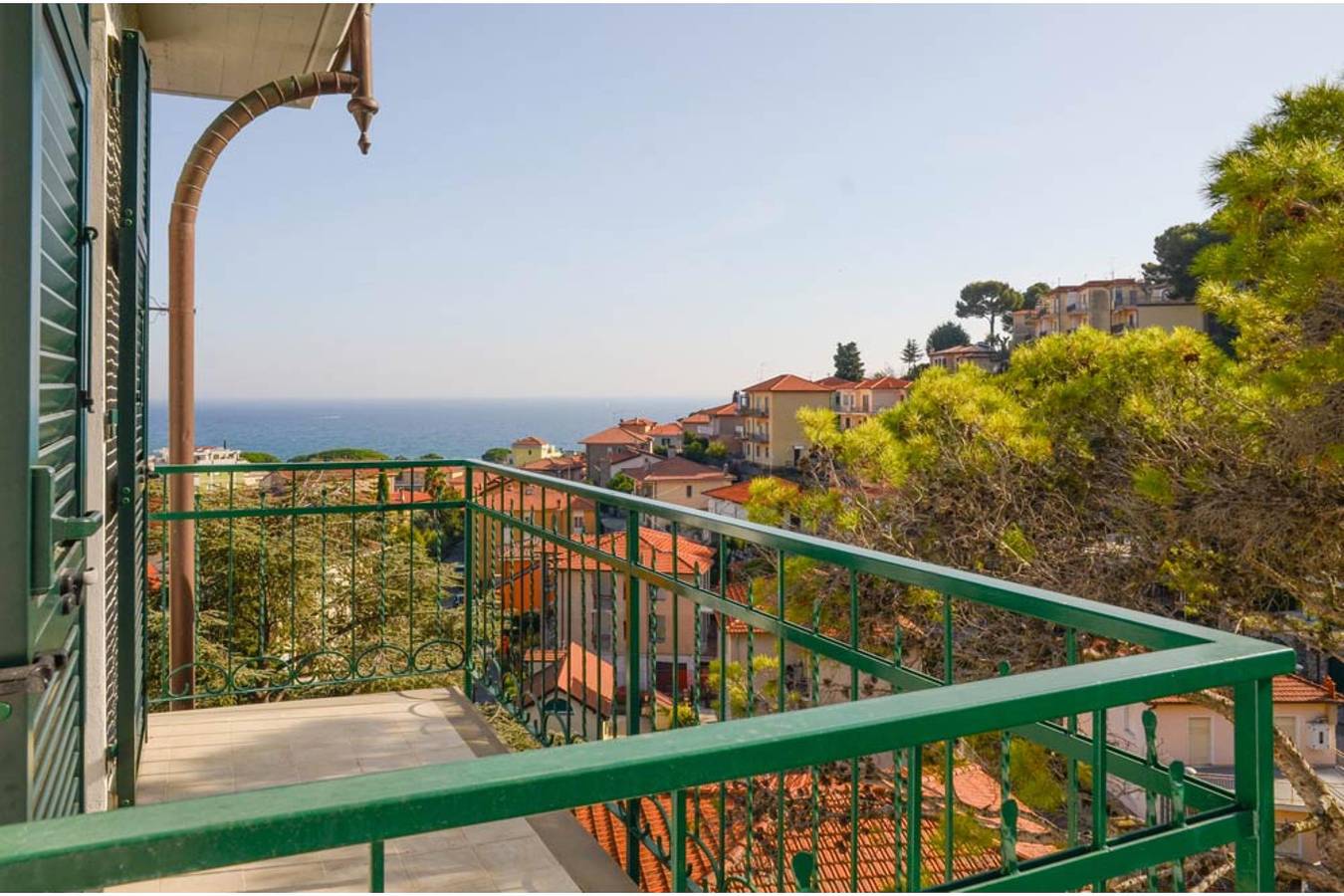 Ganze Wohnung, Seaview Pool Retreat - B2 in Andora, Riviera di Ponente