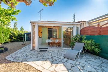 Gîte pour 7 personnes, avec jardin, adapté aux familles à Vendres