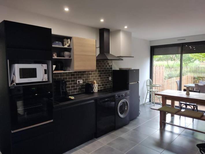 Location de vacances pour 5 personnes, avec jardin ainsi que piscine et terrasse à Archignac - 4