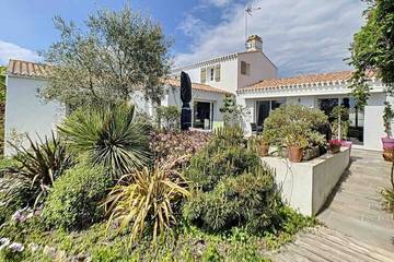 Location de vacances pour 11 personnes, avec jardin et terrasse dans Plage de la Linière