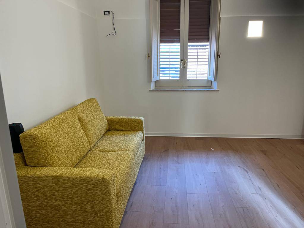 Entire holiday apartment, Immaculate 3-Bed, Sleeps 6, Parking in Erice, Trapani Province