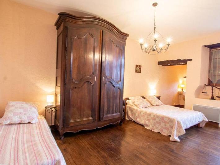 Location de vacances pour 6 personnes, avec terrasse à Saint-Cernin-de-l'Herm - 3