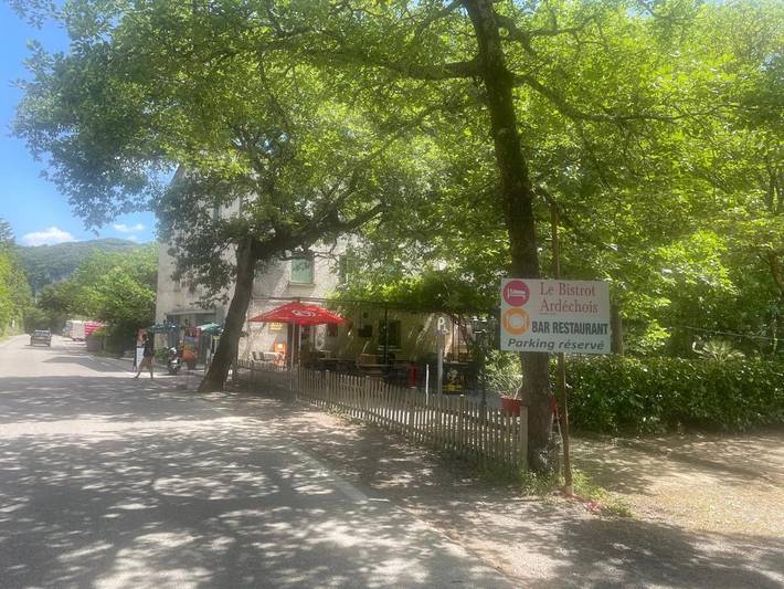 Hôtel pour 2 personnes, avec Vue dans Le Pont d'Arc