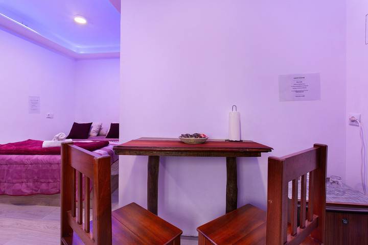 Hel studio-lejlighed, Studio 'Luci's House B' with Mountain Views, Shared Terrace, and Wi-Fi in São Jorge Byen, Maderia