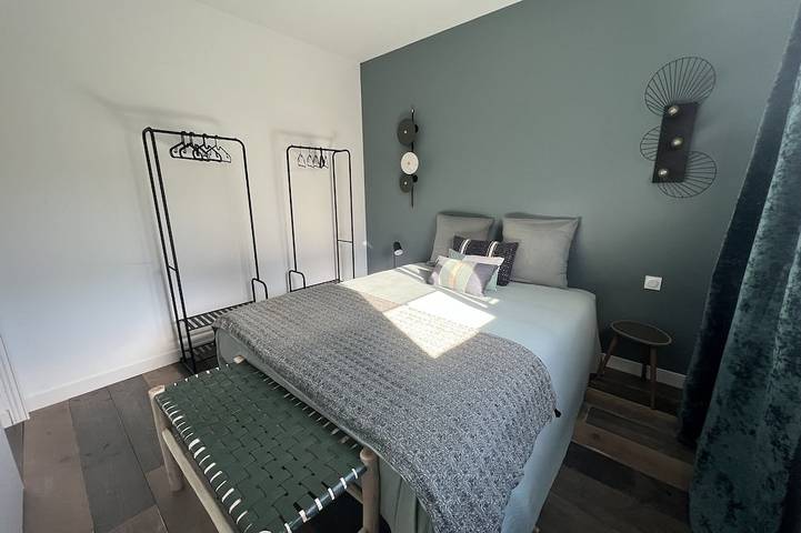 Location de vacances pour 5 personnes, avec piscine ainsi que jardin et jacuzzi à Mollégès - 3