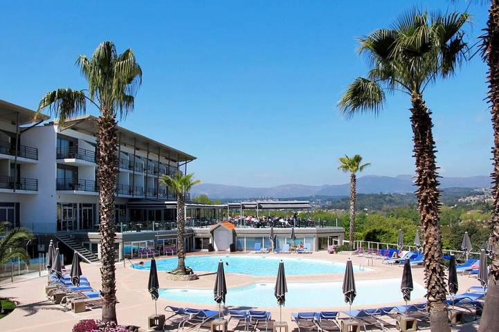 Gîte pour 2 personnes, avec Balcon ainsi que Jardin et Piscine dans Thalazur