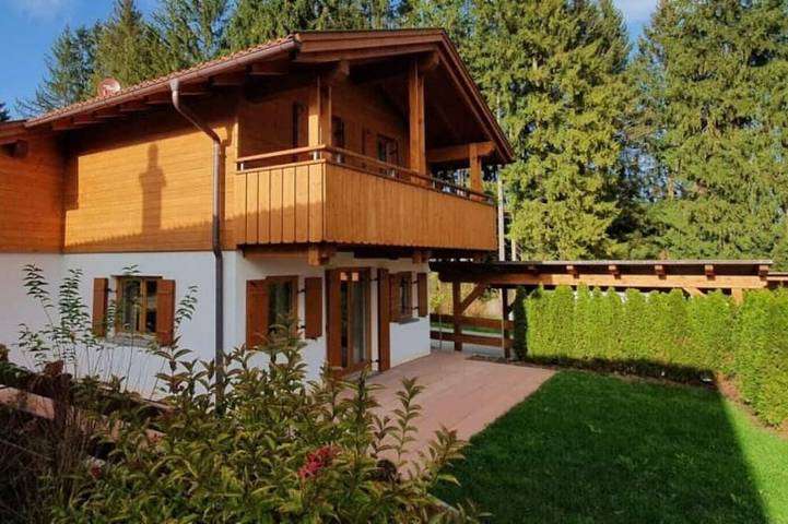 Ferienhaus für 6 Personen, mit Garten und Balkon sowie Sauna in Lechbruck am See