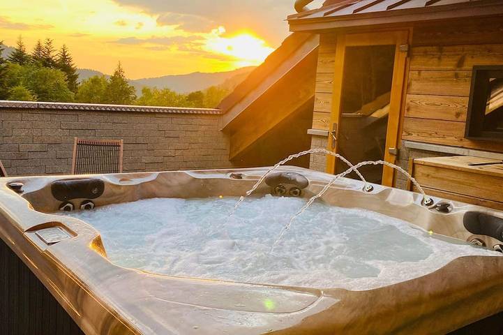 Maison pour 14 personnes, avec Jacuzzi et Terrasse ainsi que Jardin et Sauna à Ventron