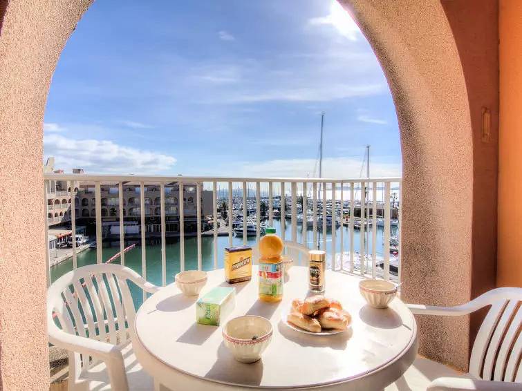Appartement entier, 1 Pièce 4 Personnes in Hyeres, Parc national de Port-Cros
