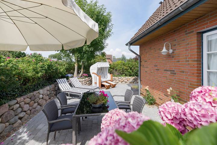 Ferienhaus für 4 Personen, mit Garten und Terrasse sowie Sauna in Wrixum